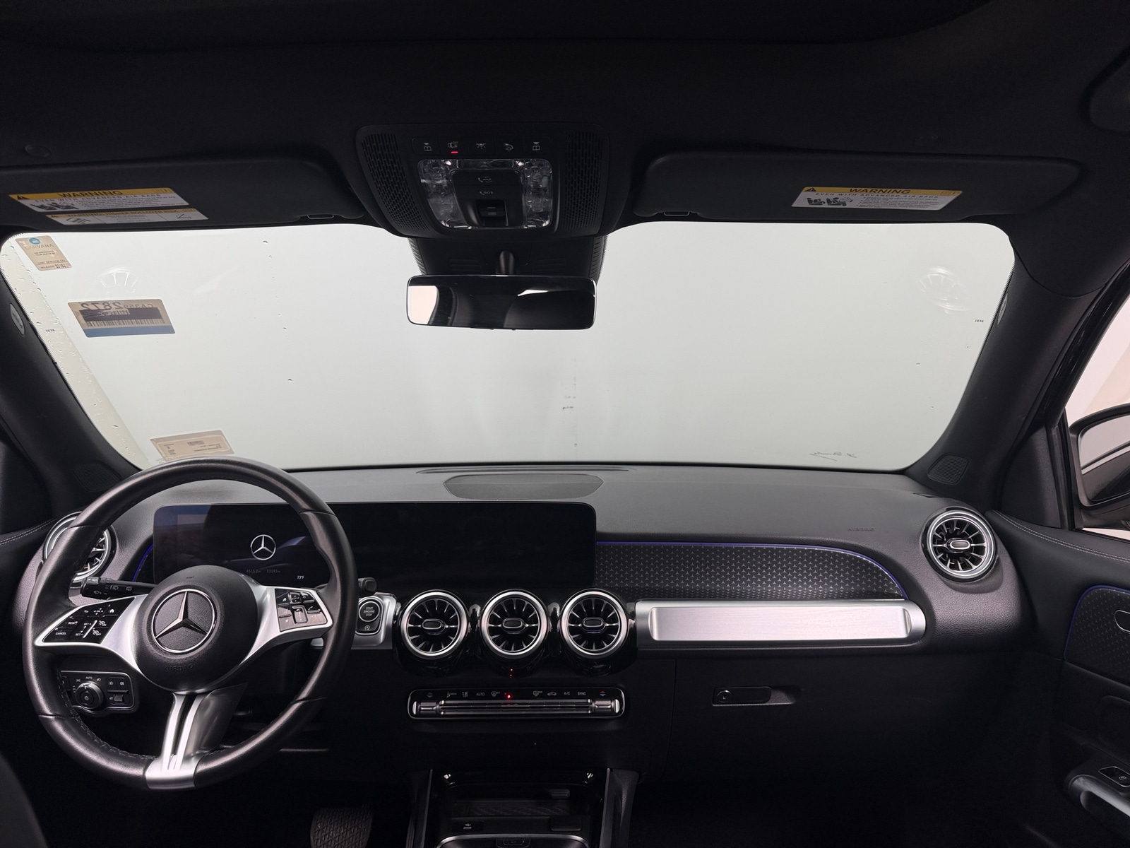Thumbnail: 2025 Mercedes-Benz GLB - 2