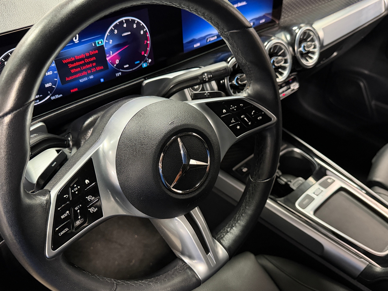 Thumbnail: 2025 Mercedes-Benz GLB - 4