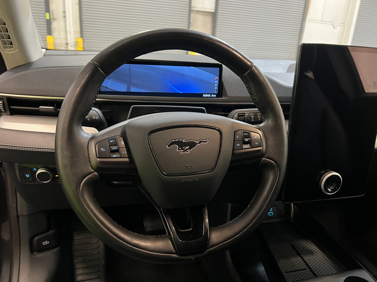 Thumbnail: 2022 Ford Mustang Mach-E - 4