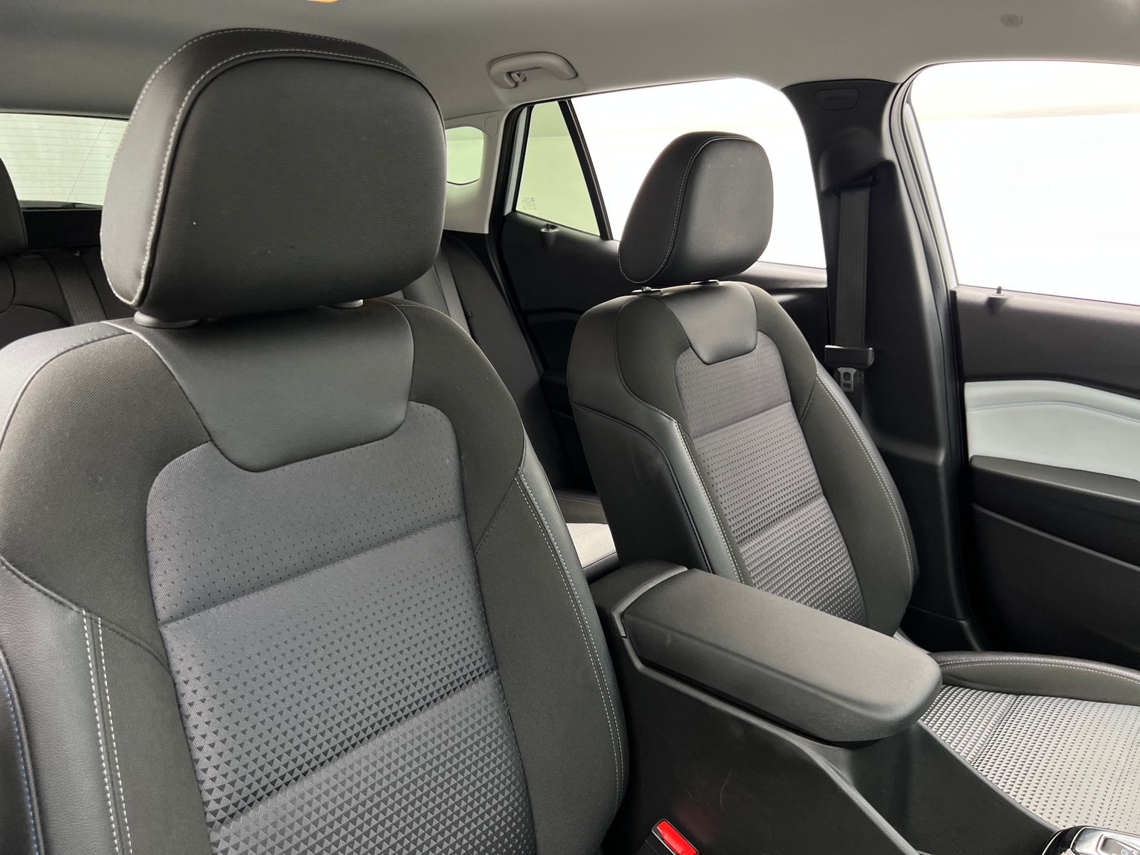 Thumbnail: 2025 Chevrolet Trax - 2