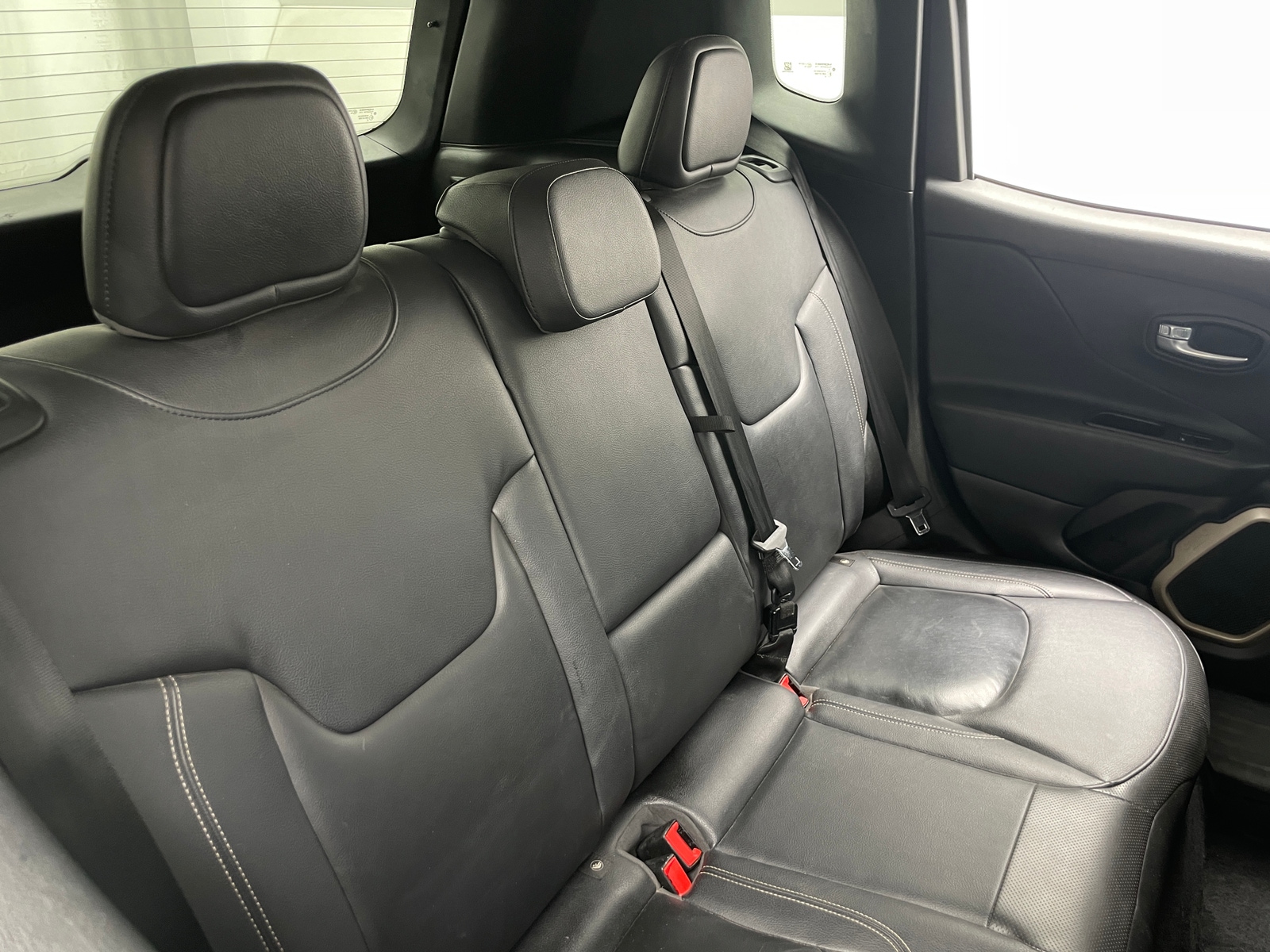 Thumbnail: 2017 Jeep Renegade - 5