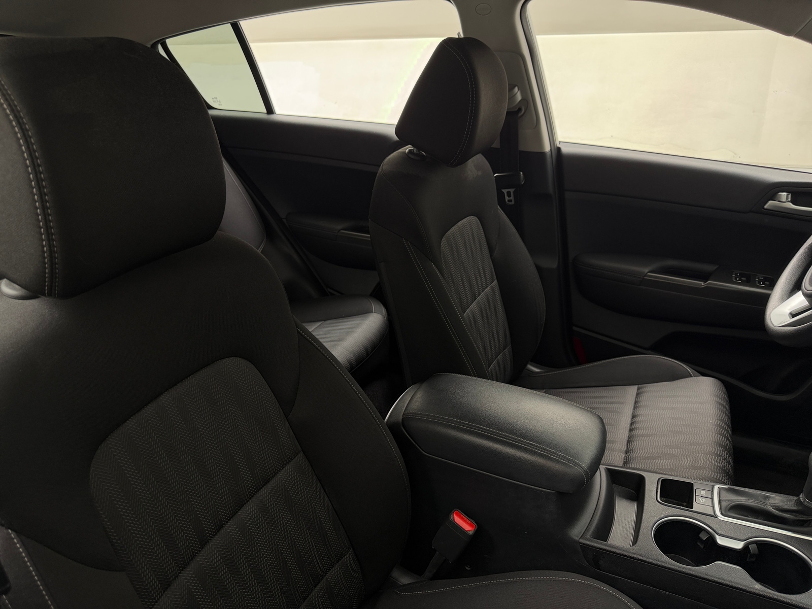 Thumbnail: 2020 Kia Sportage - 2