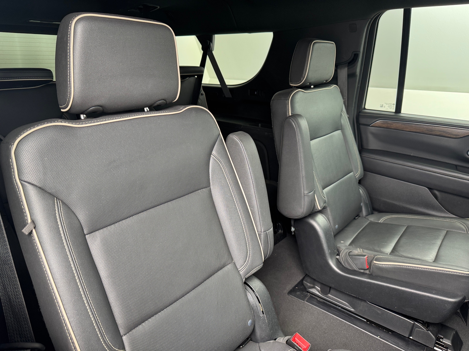 Thumbnail: 2023 Chevrolet Suburban - 5