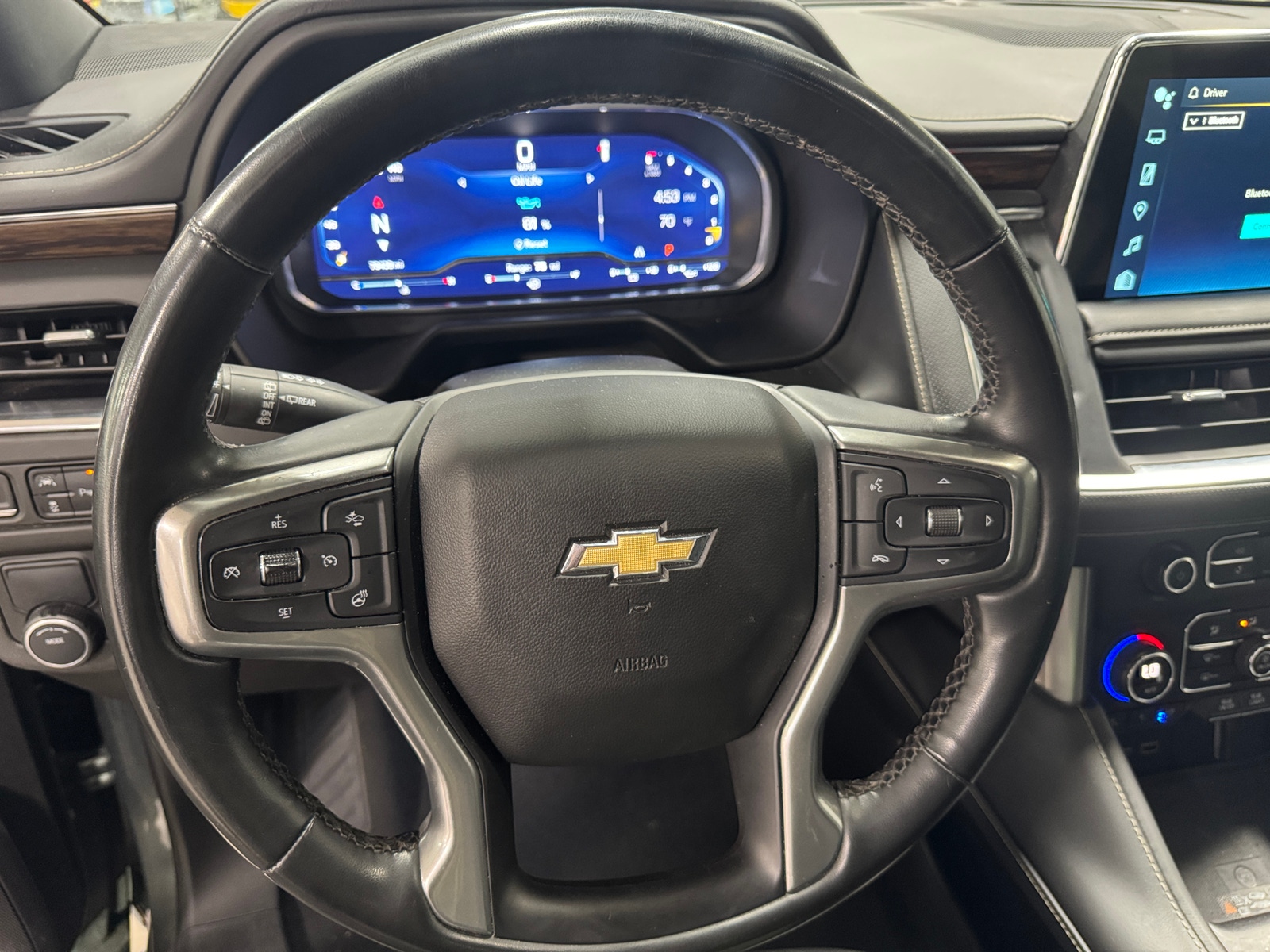 Thumbnail: 2023 Chevrolet Suburban - 4