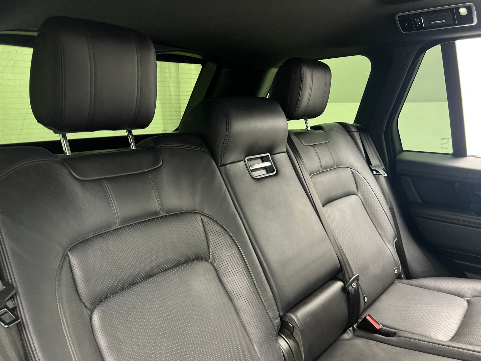 Thumbnail: 2018 Land Rover Range Rover - 5