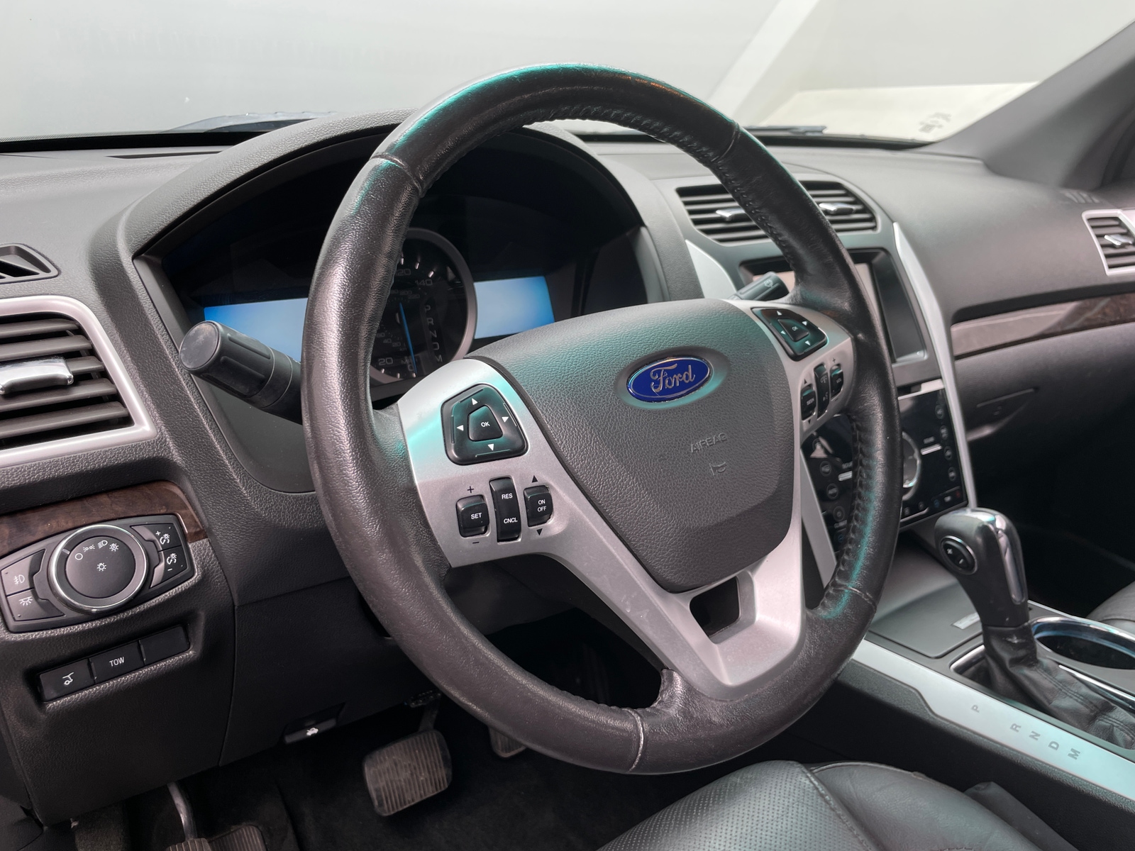 Thumbnail: 2014 Ford Explorer - 4