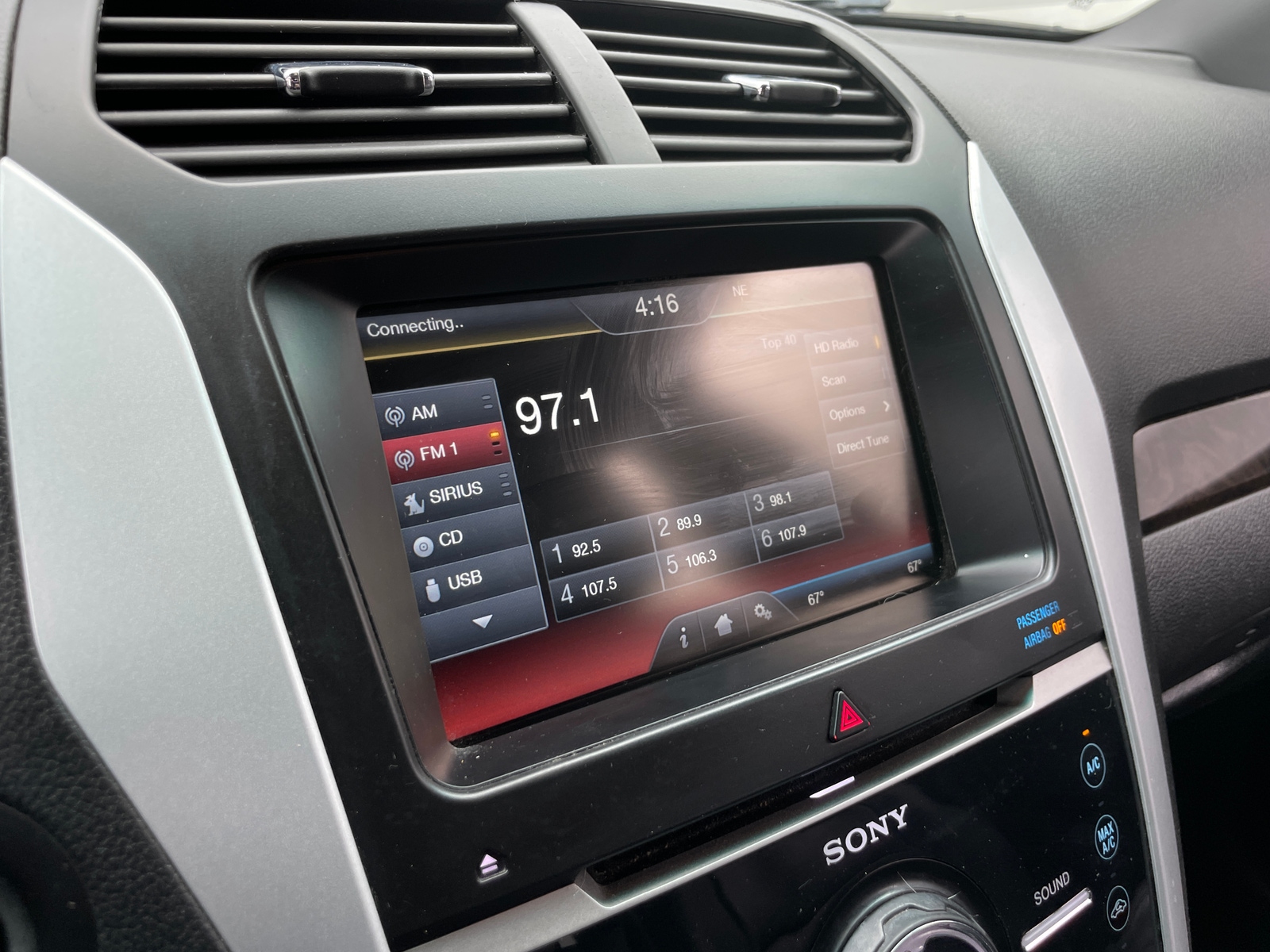 Thumbnail: 2014 Ford Explorer - 3