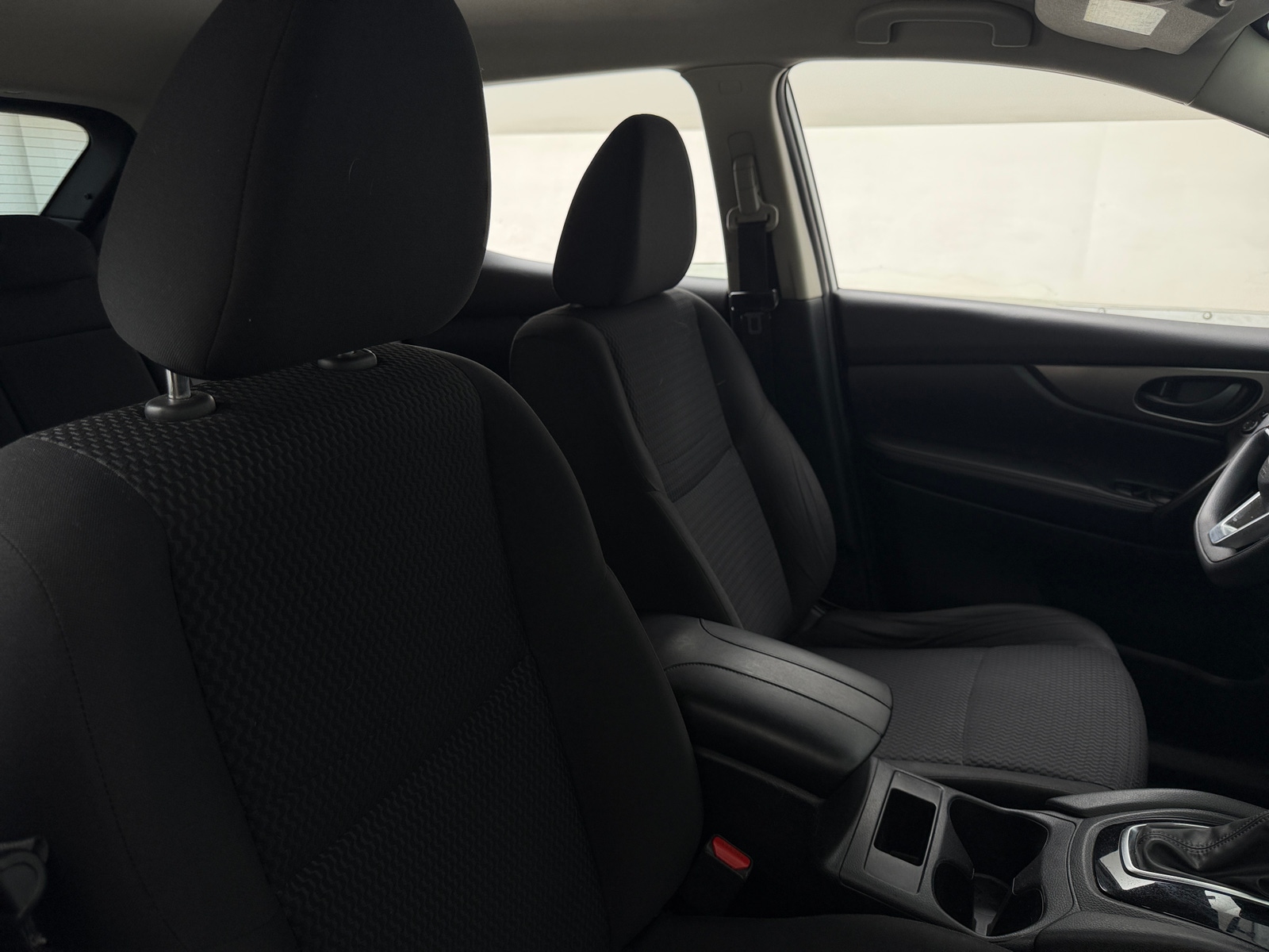 Thumbnail: 2018 Nissan Rogue Sport - 2