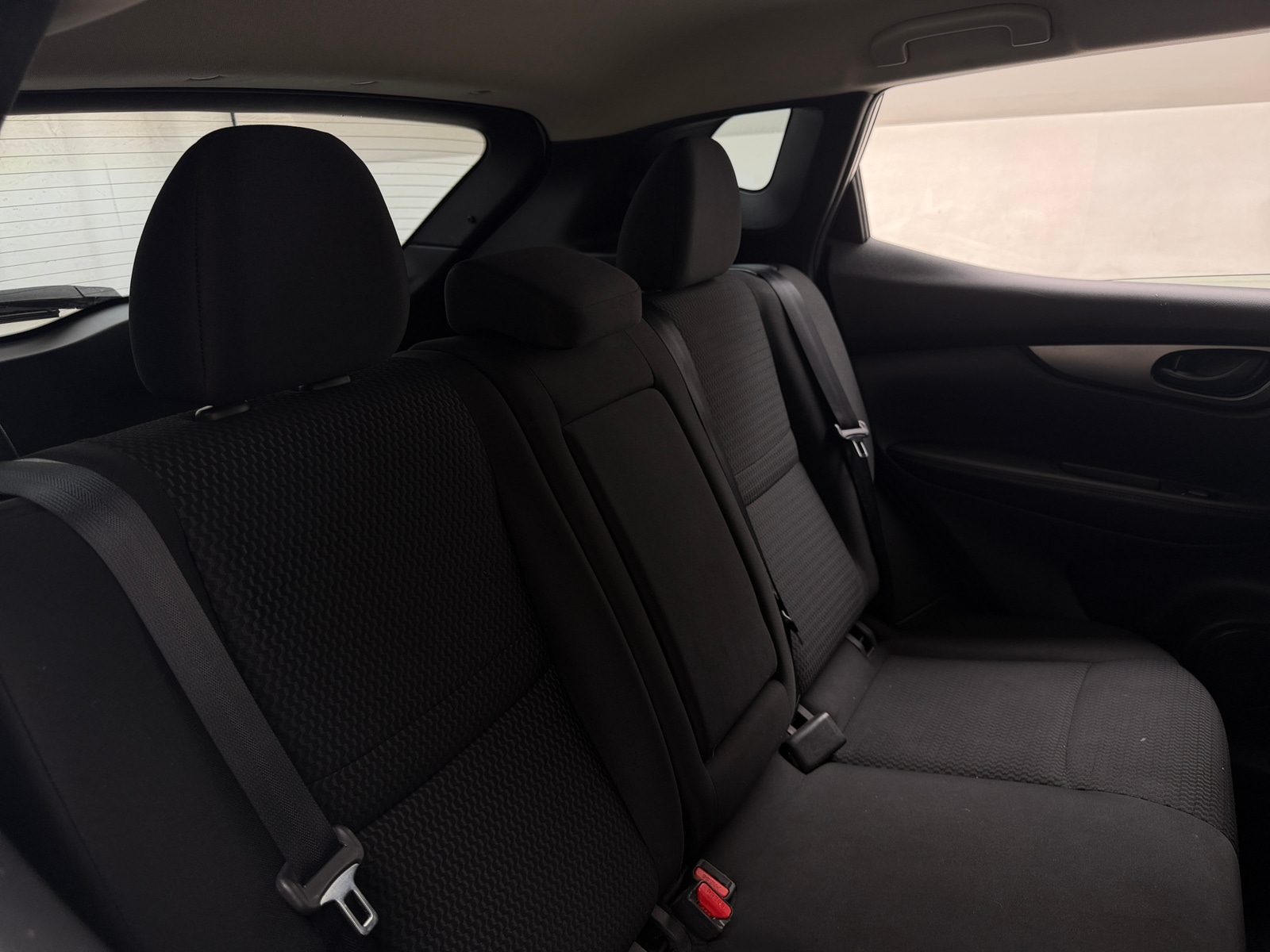 Thumbnail: 2018 Nissan Rogue Sport - 6