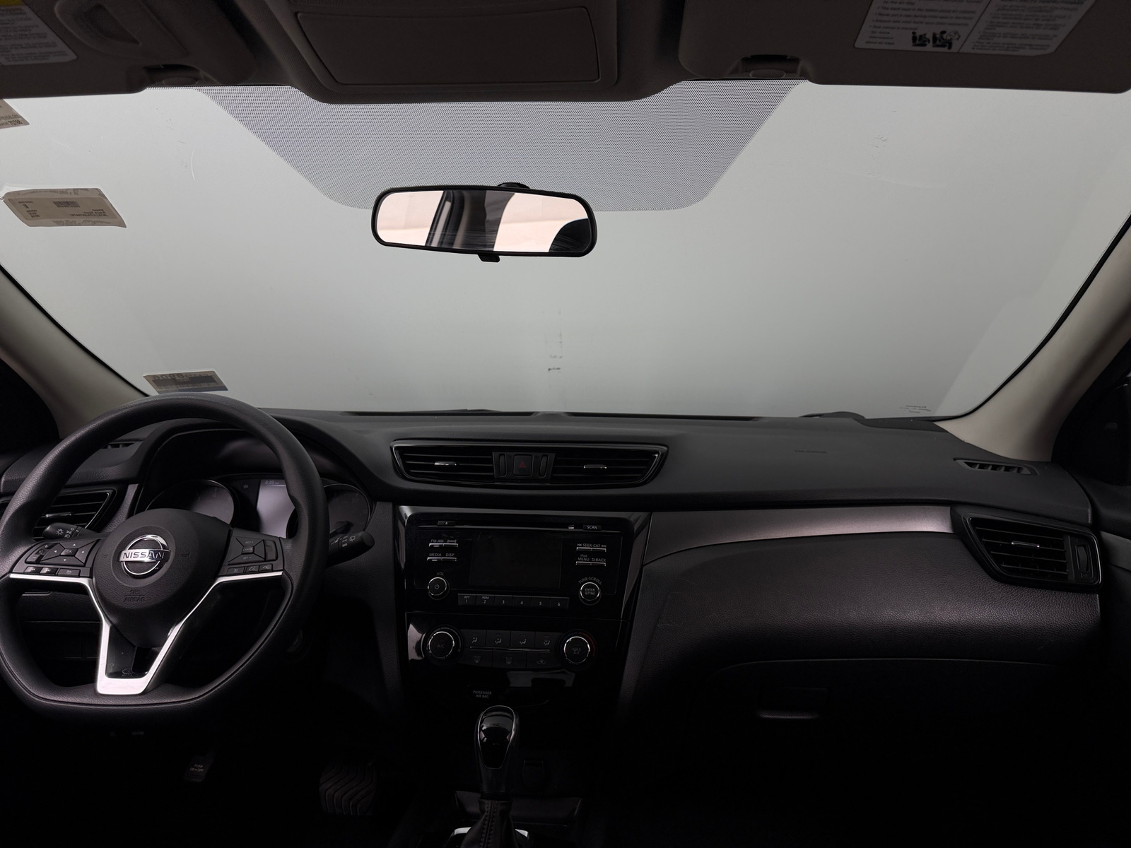 Thumbnail: 2018 Nissan Rogue Sport - 3