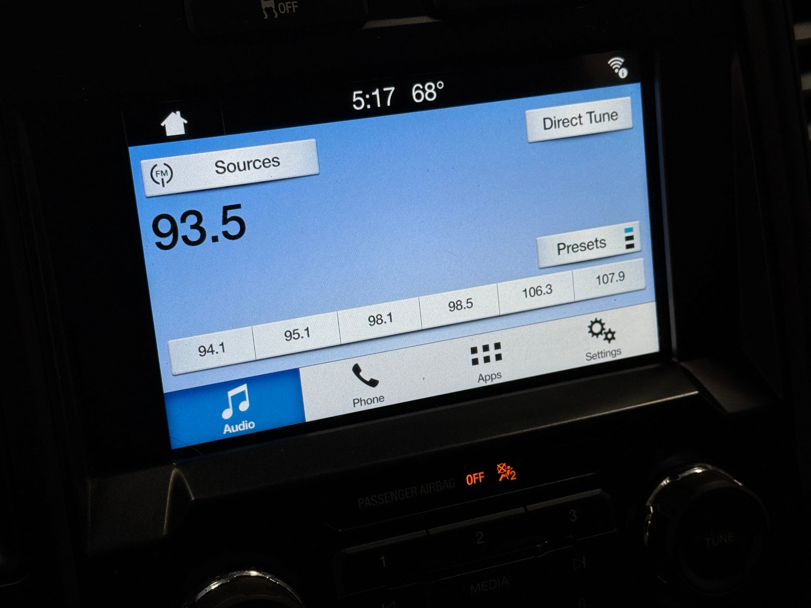 Thumbnail: 2017 Ford Econoline - 4