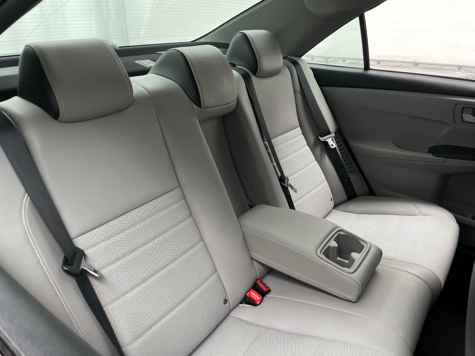 Thumbnail: 2016 Toyota Camry - 6