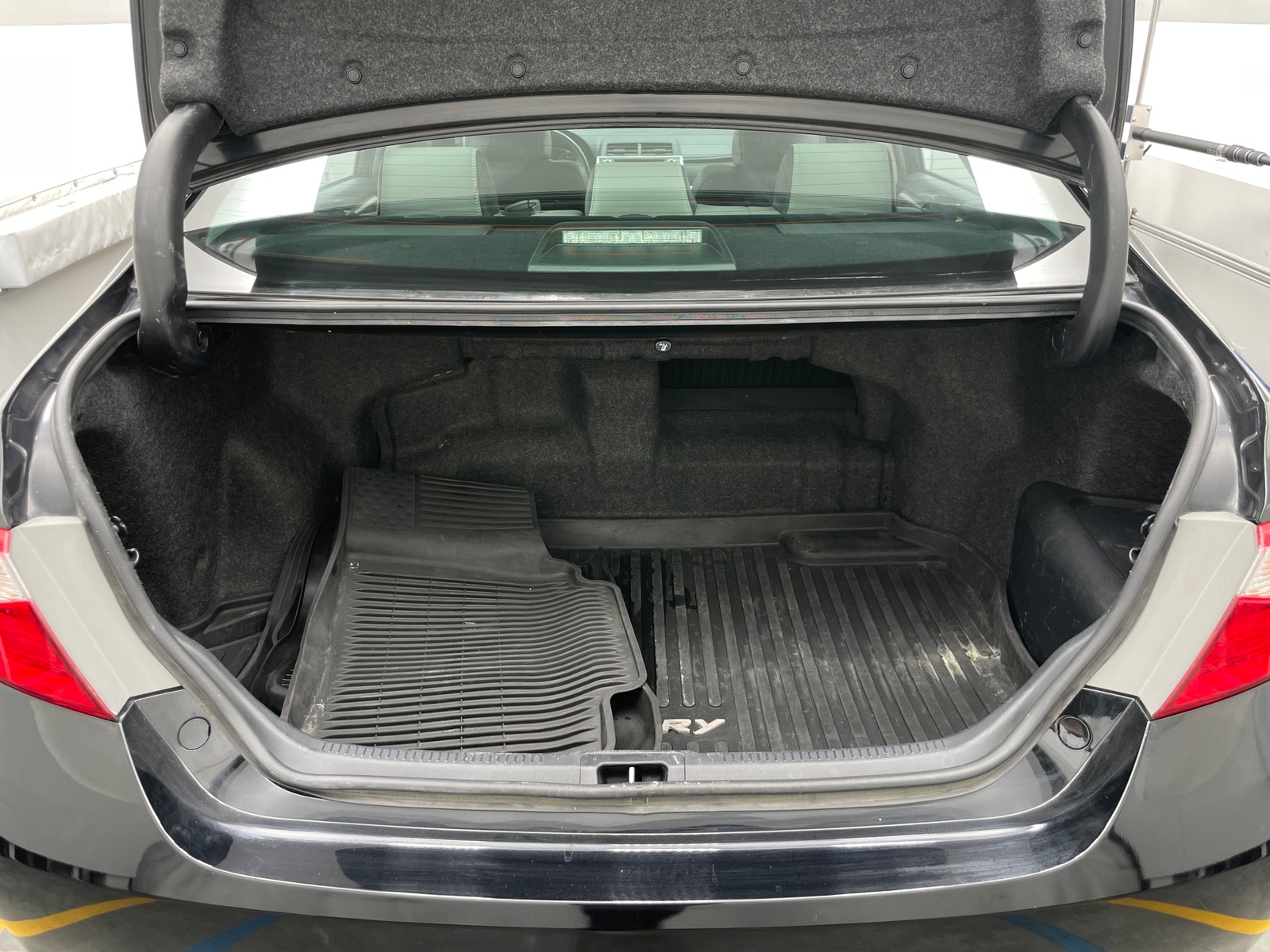 Thumbnail: 2016 Toyota Camry - 7