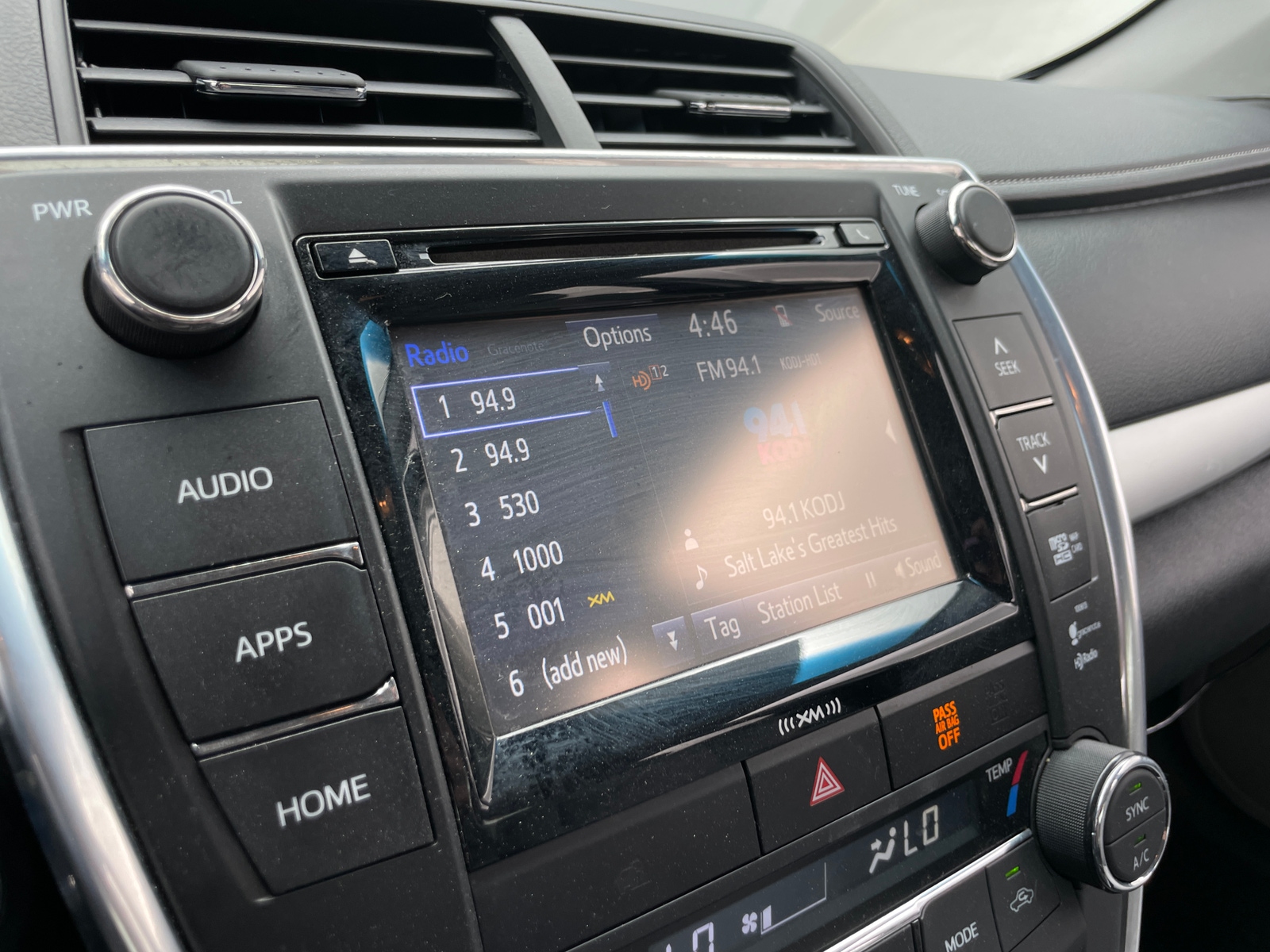 Thumbnail: 2016 Toyota Camry - 4