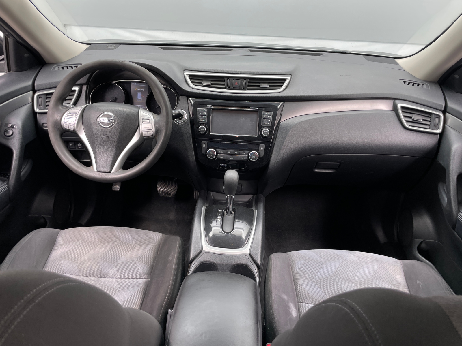 Thumbnail: 2016 Nissan Rogue - 3