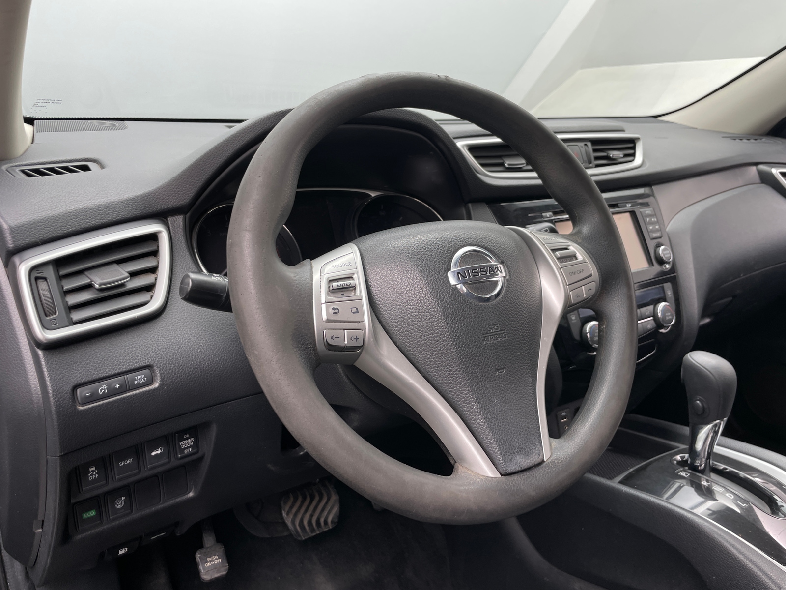 Thumbnail: 2016 Nissan Rogue - 5