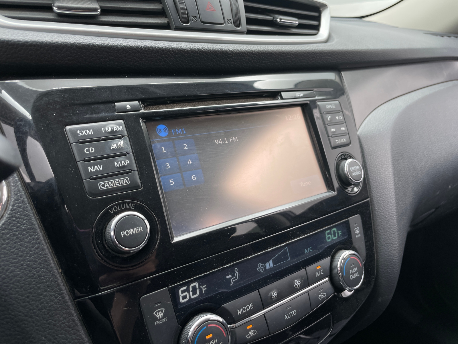 Thumbnail: 2016 Nissan Rogue - 4