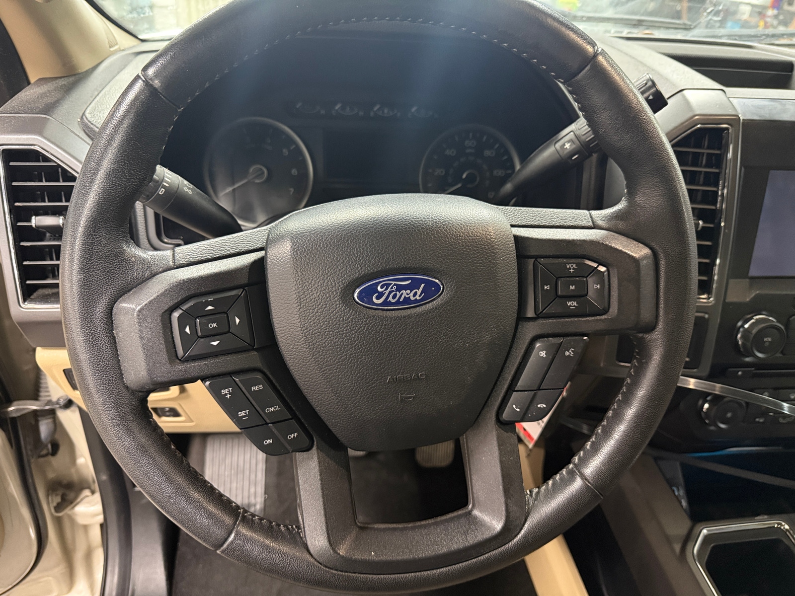 Thumbnail: 2018 Ford Econoline - 5