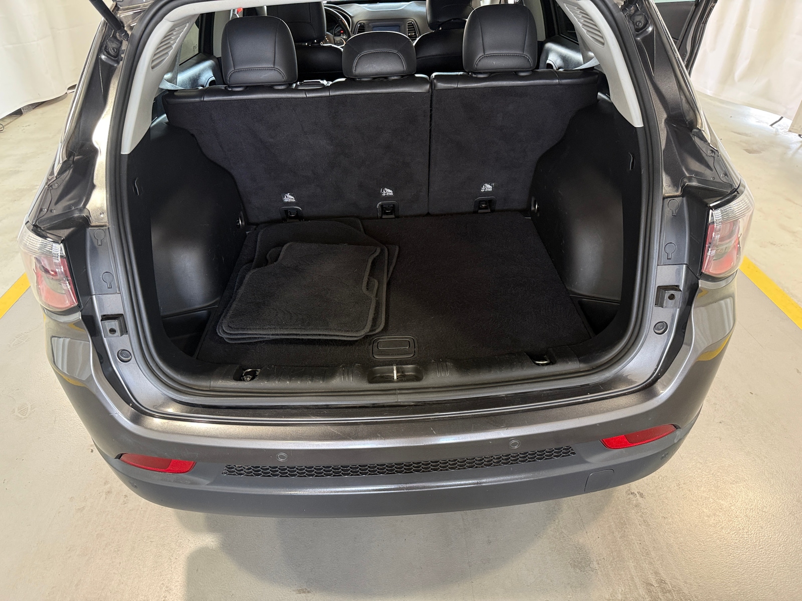 Thumbnail: 2020 Jeep Compass - 7