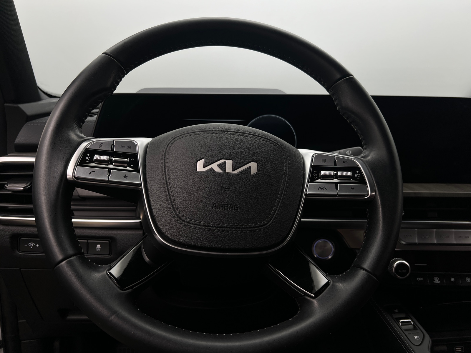 Thumbnail: 2025 Kia Telluride - 4