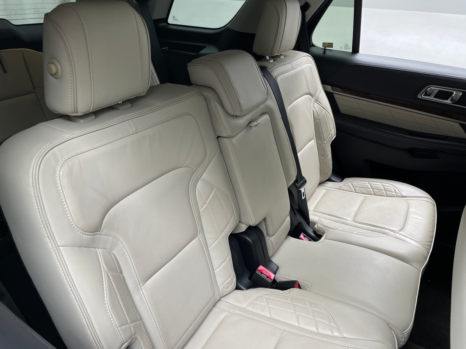 Thumbnail: 2016 Ford Explorer - 5