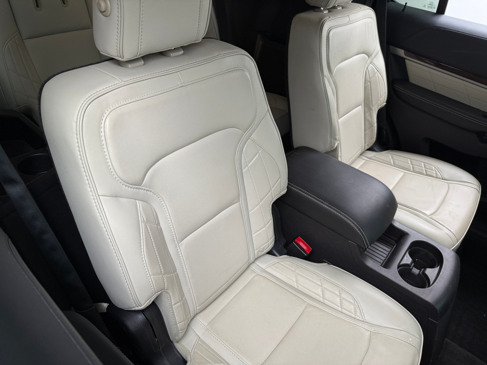 Thumbnail: 2017 Ford Explorer - 5