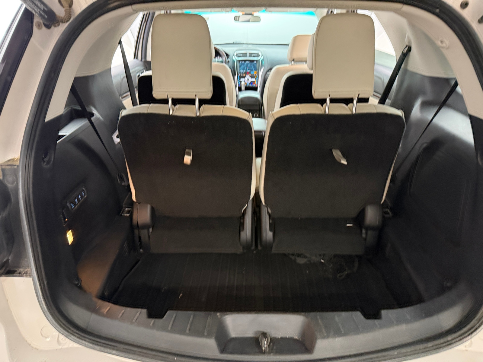 Thumbnail: 2017 Ford Explorer - 6