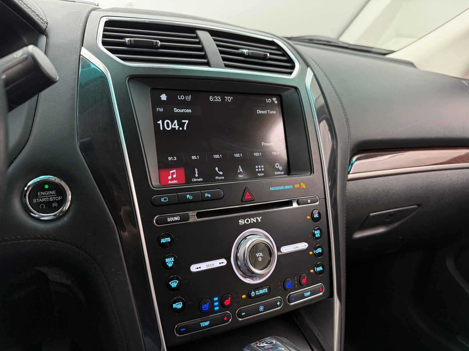 Thumbnail: 2017 Ford Explorer - 3