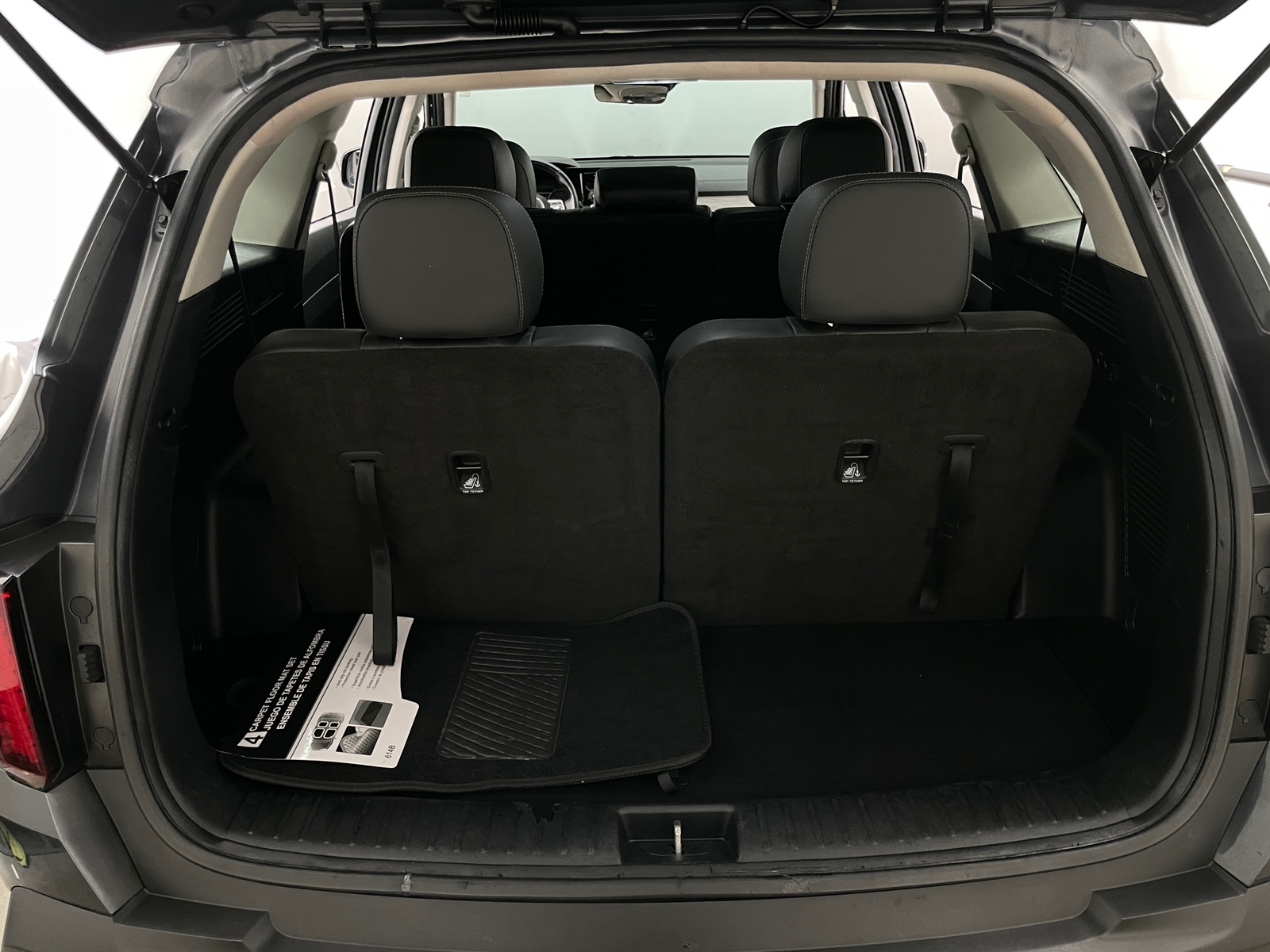 Thumbnail: 2023 Kia Sorento - 6