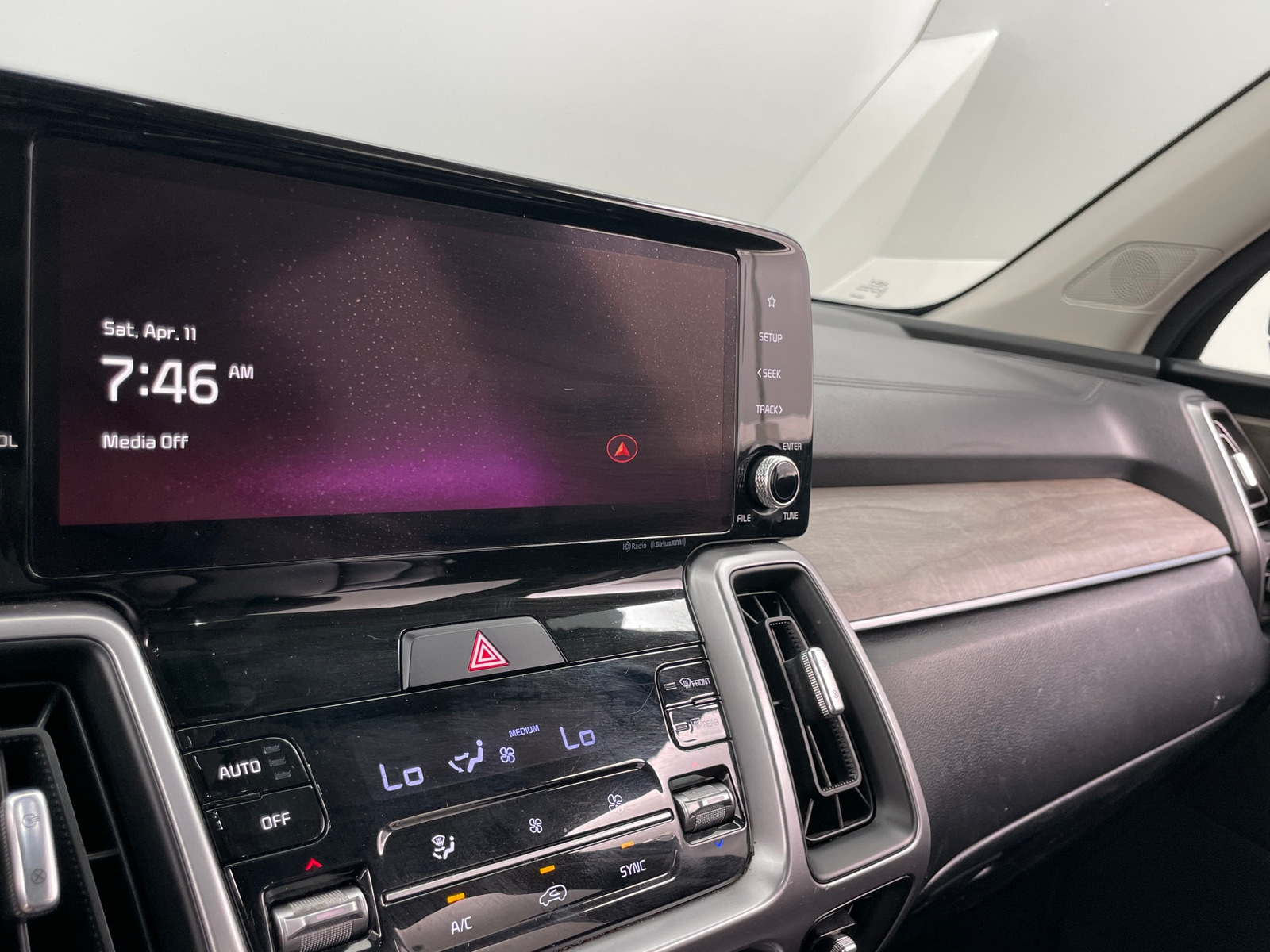 Thumbnail: 2023 Kia Sorento - 3