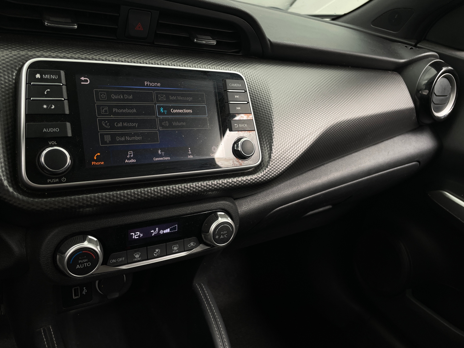 Thumbnail: 2020 Nissan Kicks - 4