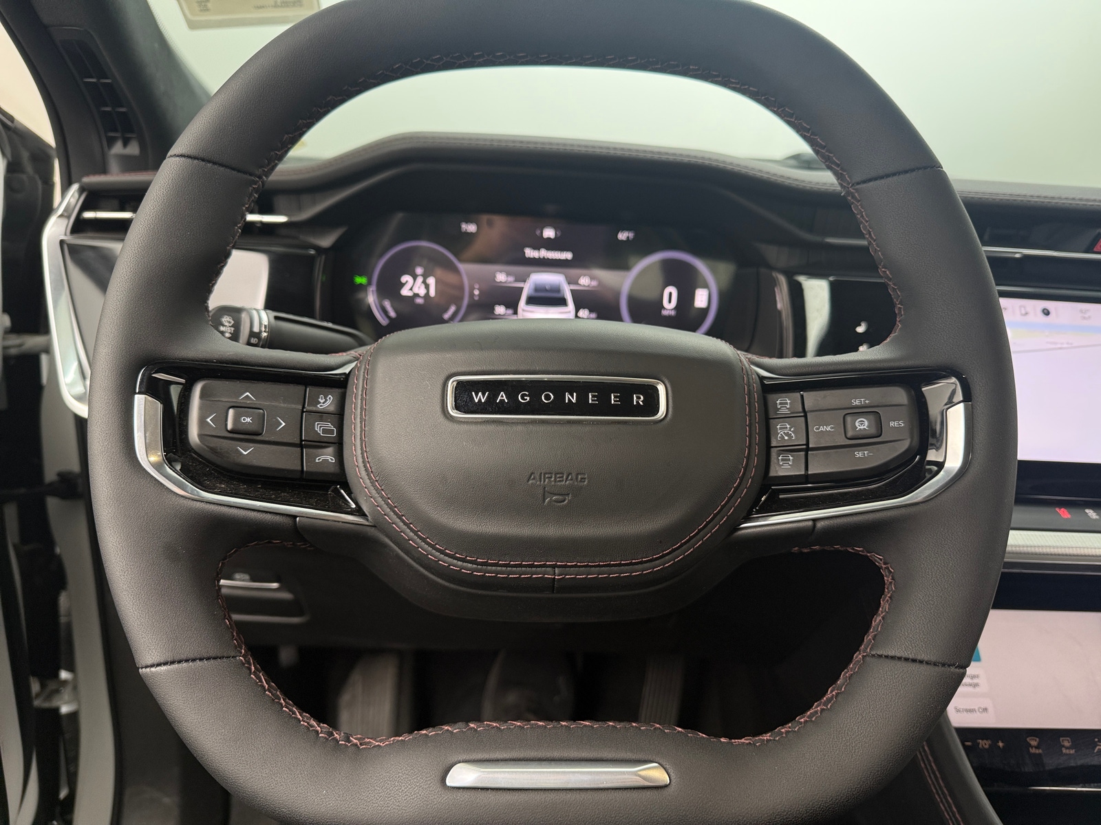 Thumbnail: 2024 Jeep Wagoneer S - 4