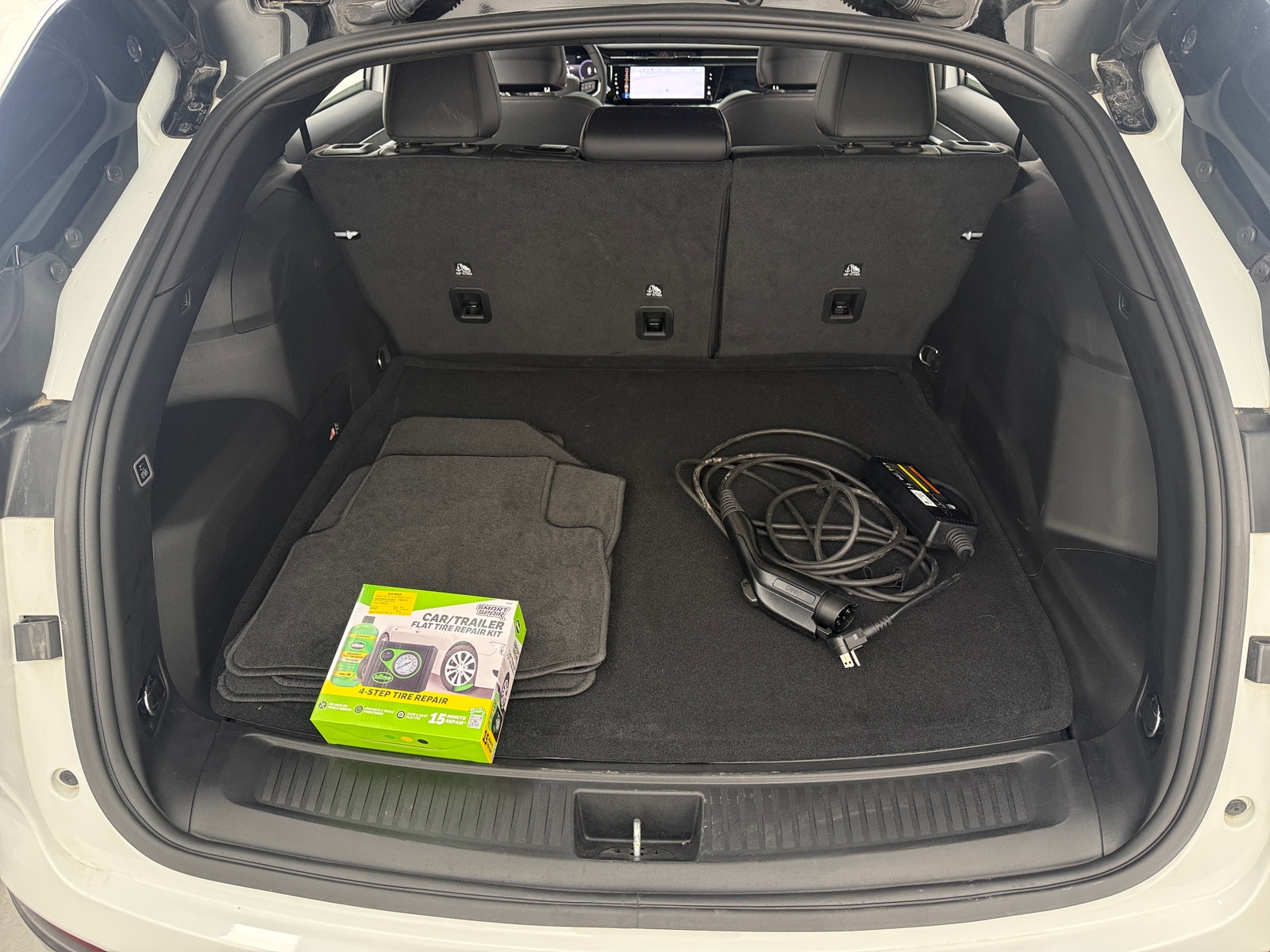 Thumbnail: 2024 Jeep Wagoneer S - 6