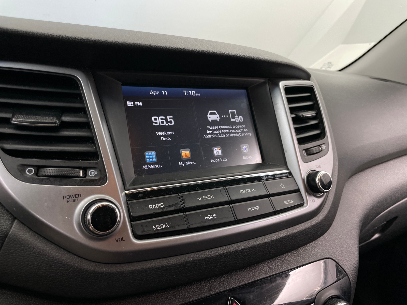 Thumbnail: 2018 Hyundai Tucson - 4