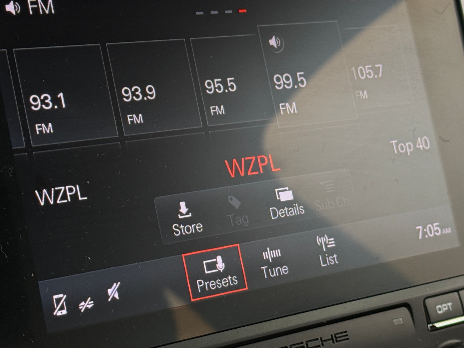 Thumbnail: 2018 Porsche Macan - 3