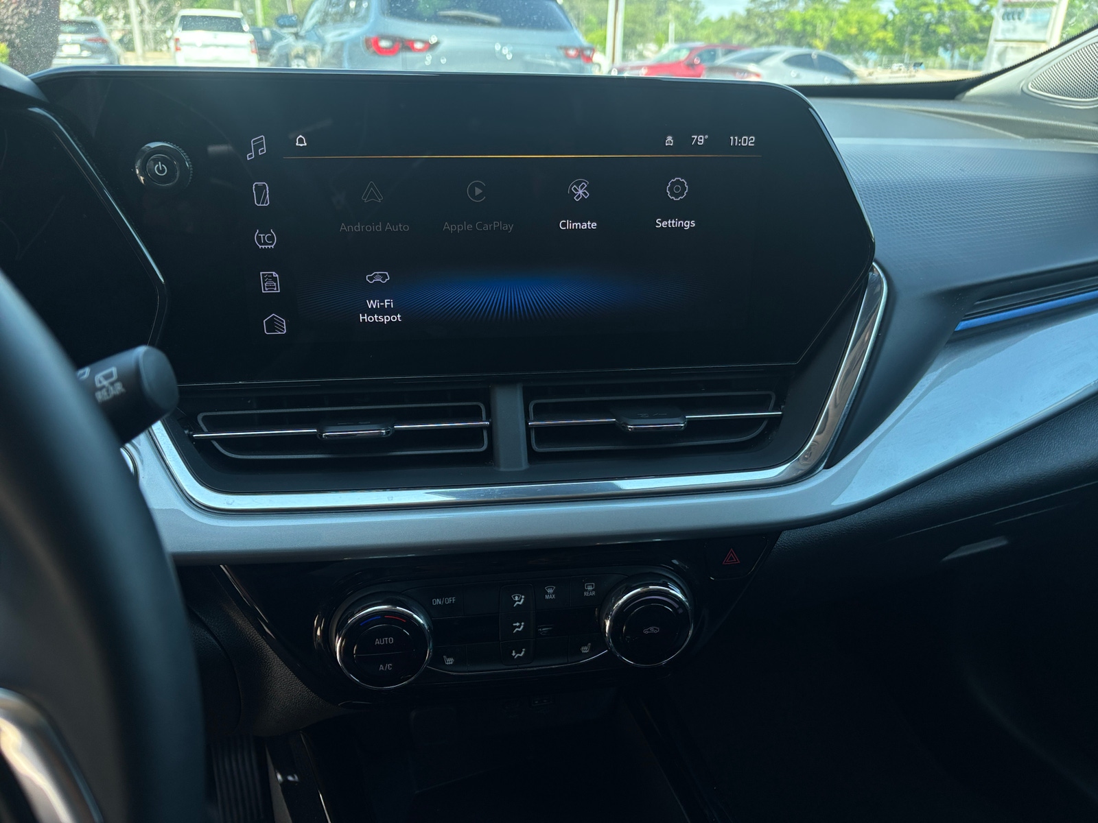 Thumbnail: 2025 Chevrolet Trax - 4