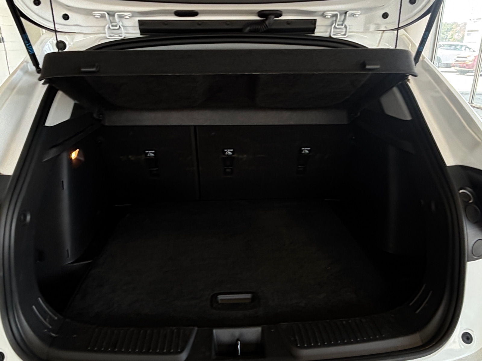 Thumbnail: 2025 Chevrolet Trax - 6