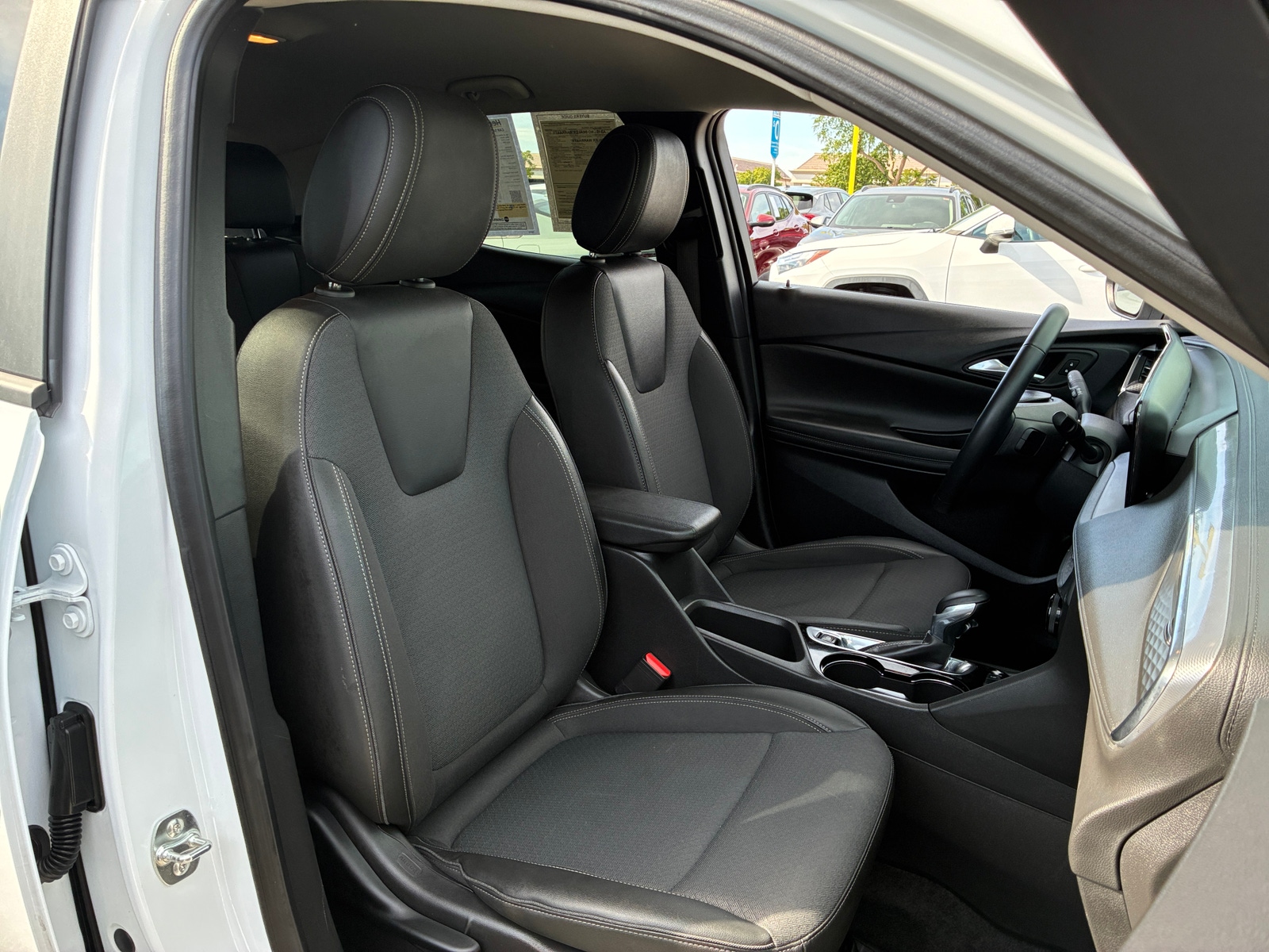 Thumbnail: 2025 Buick Encore GX - 2