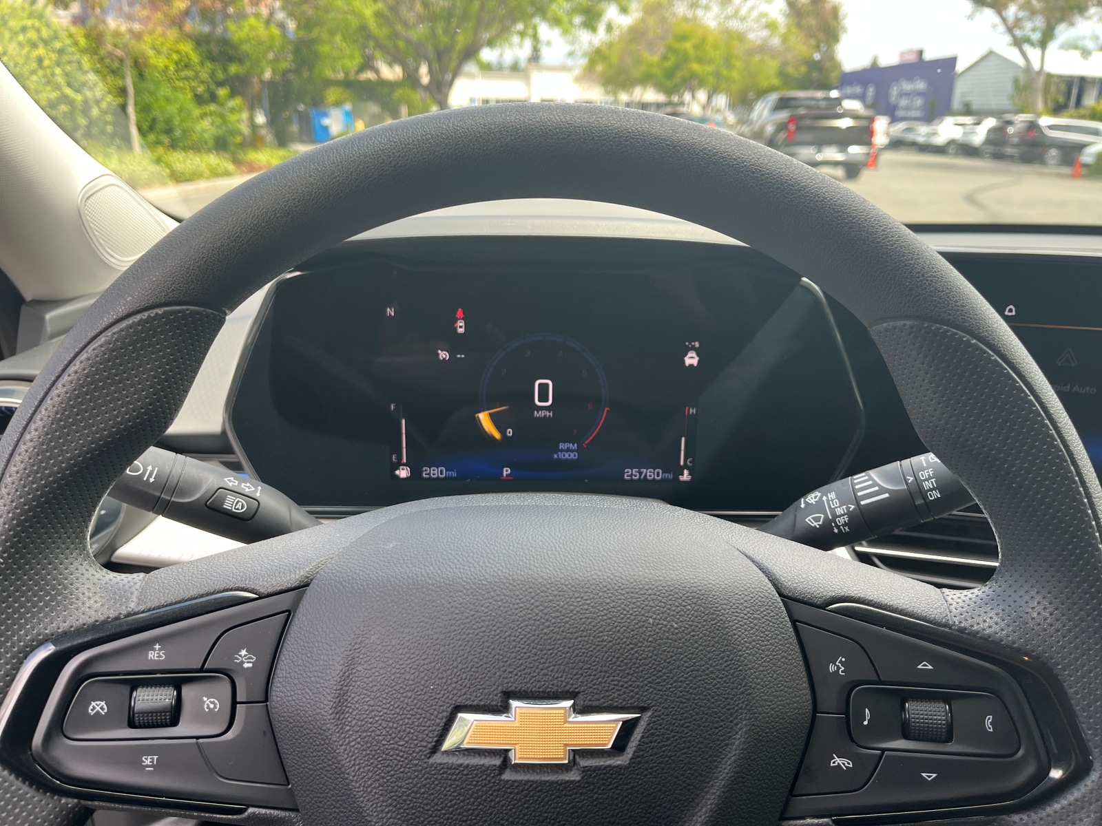 Thumbnail: 2025 Chevrolet Trax - 5