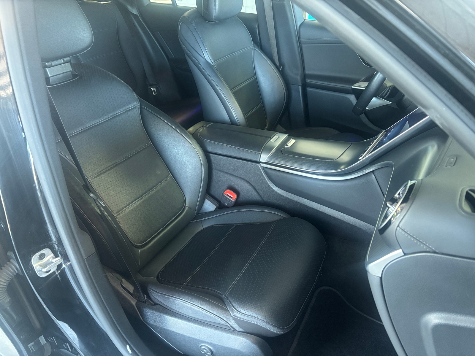 Thumbnail: 2024 Mercedes-Benz GLC - 2