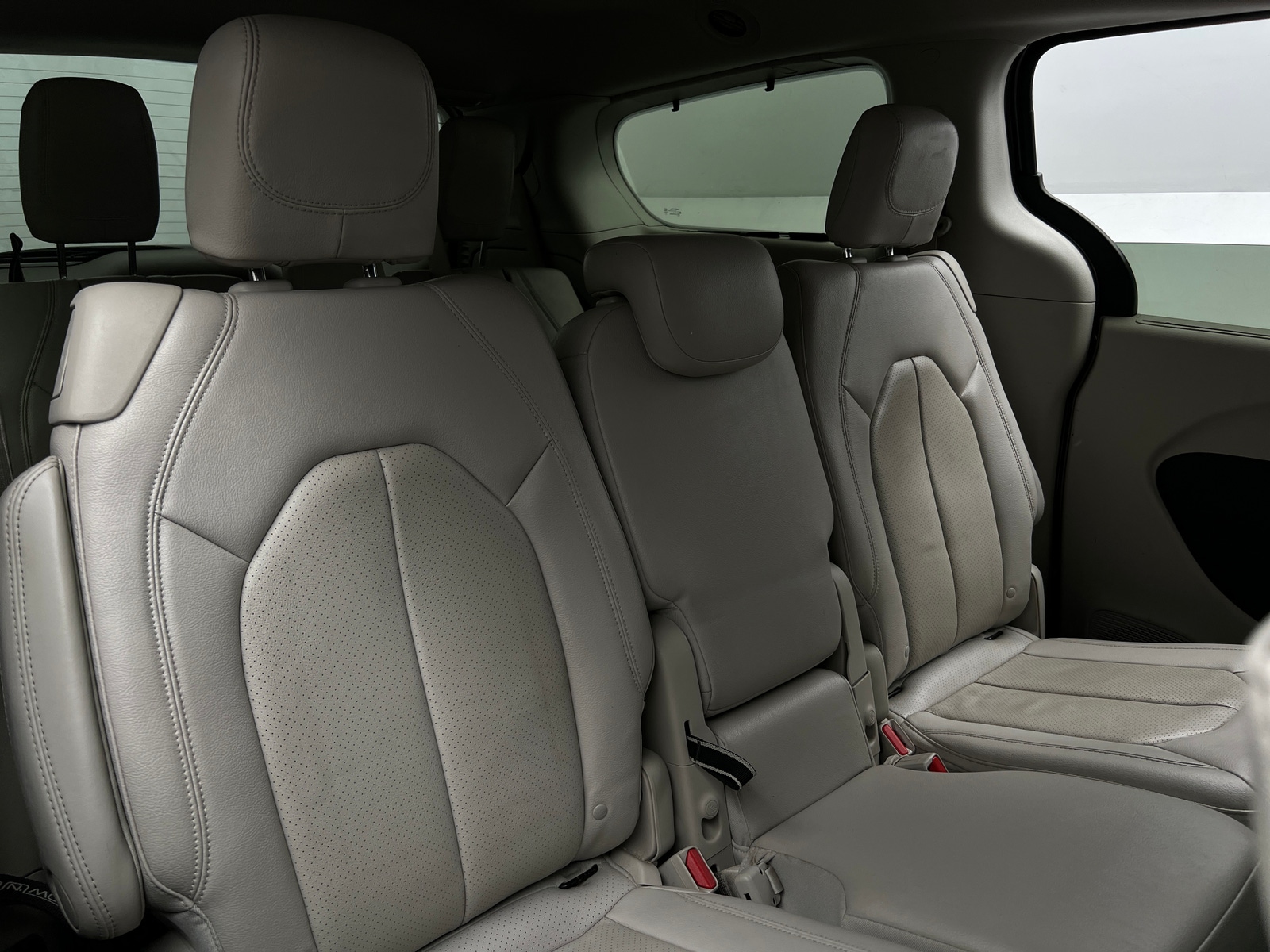 Thumbnail: 2019 Chrysler Pacifica - 5