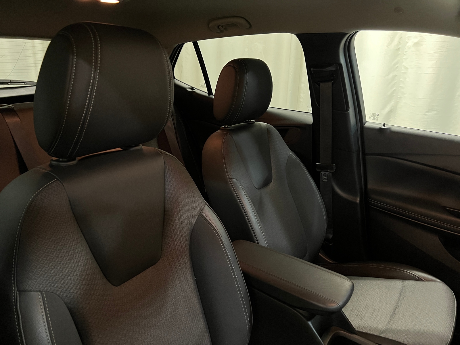 Thumbnail: 2025 Buick Encore GX - 2