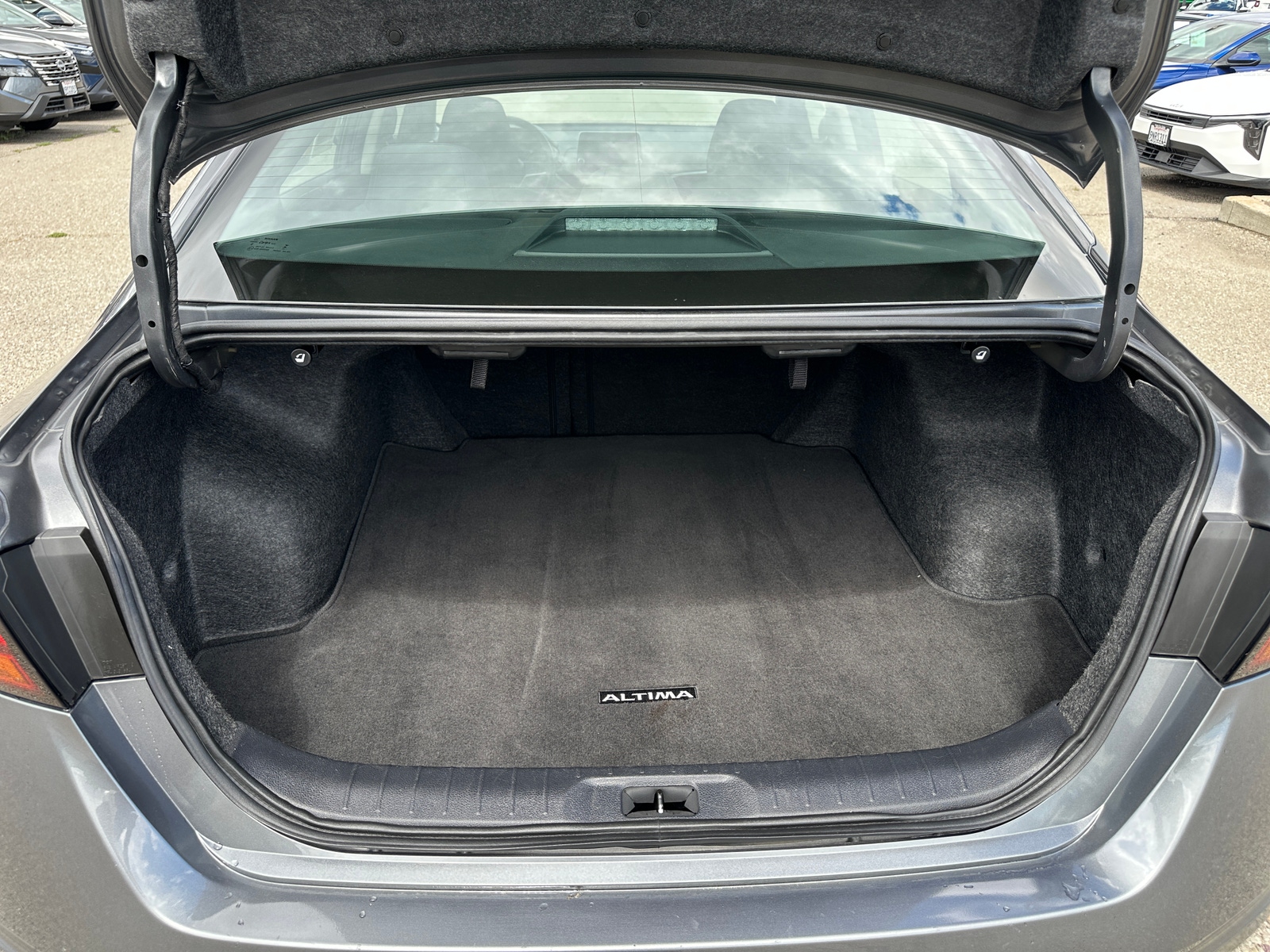 Thumbnail: 2025 Nissan Altima - 6