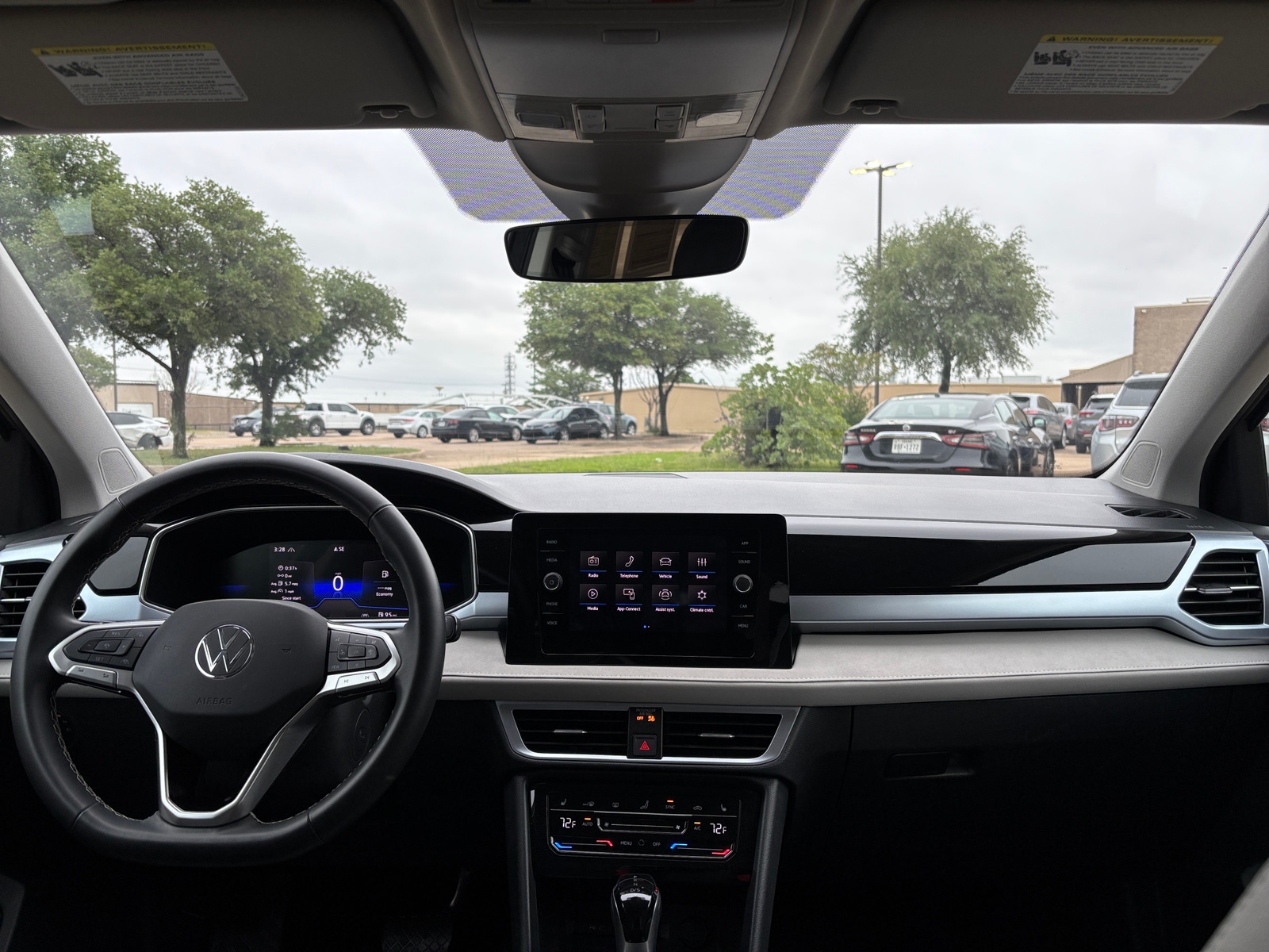 Thumbnail: 2025 Volkswagen Taos - 3