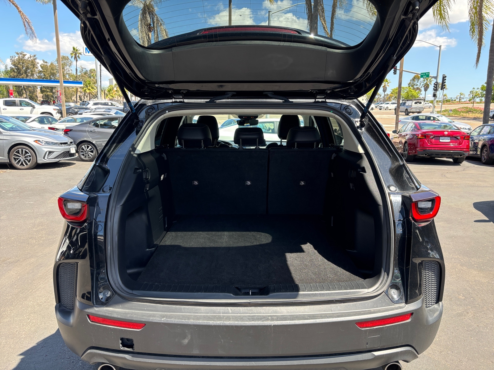 Thumbnail: 2025 Mazda CX-50 - 6