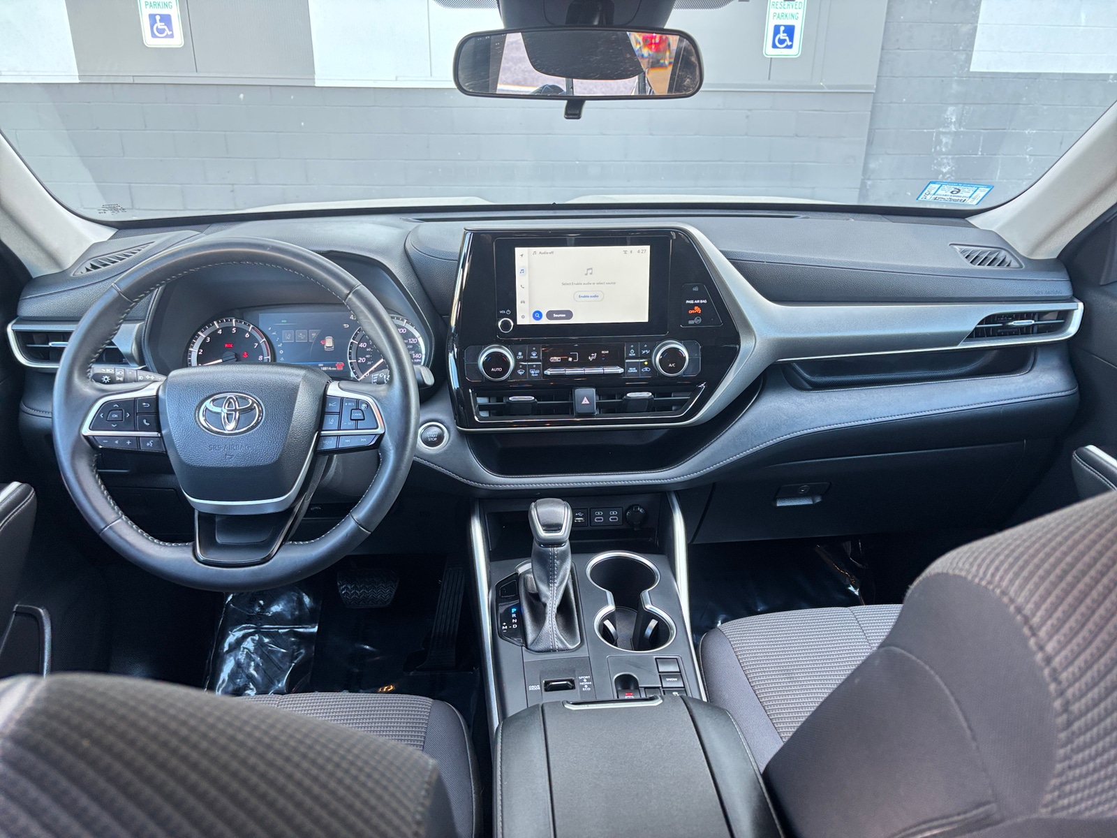 Thumbnail: 2025 Toyota Highlander - 3
