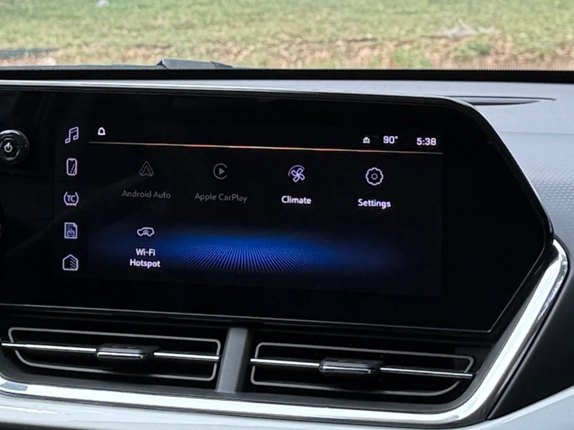 Thumbnail: 2025 Chevrolet Trax - 4