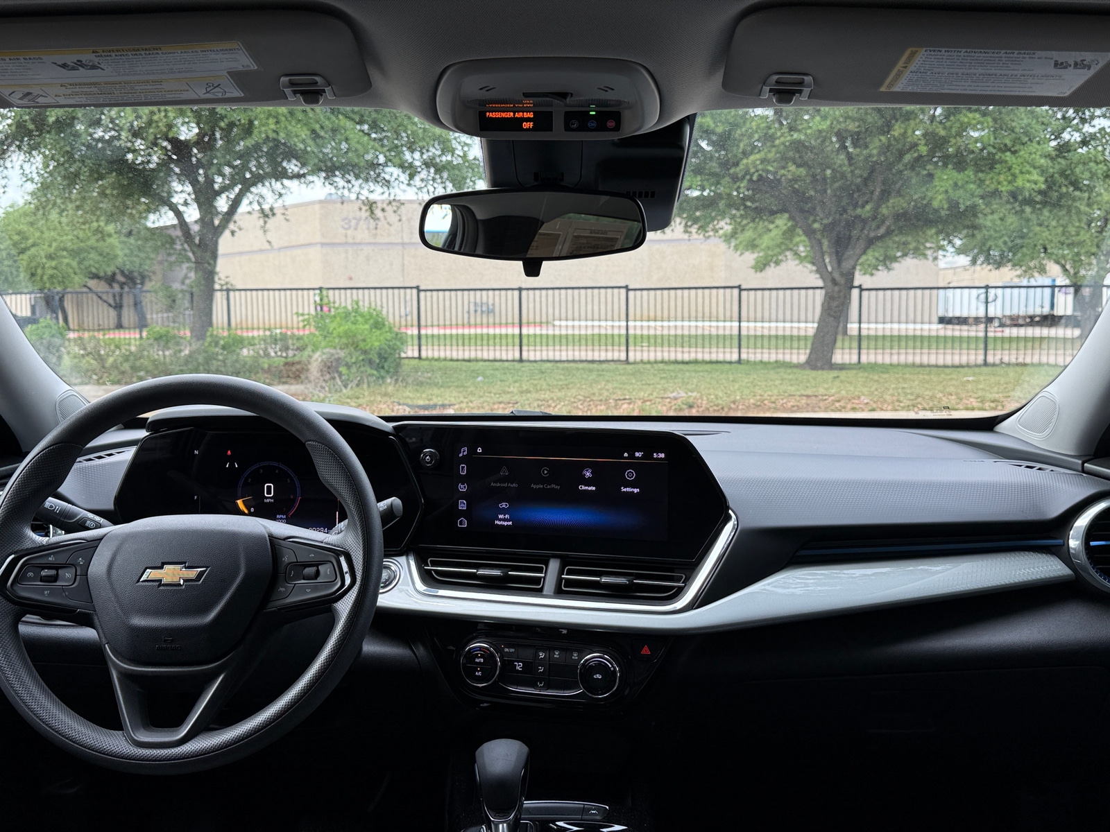 Thumbnail: 2025 Chevrolet Trax - 3