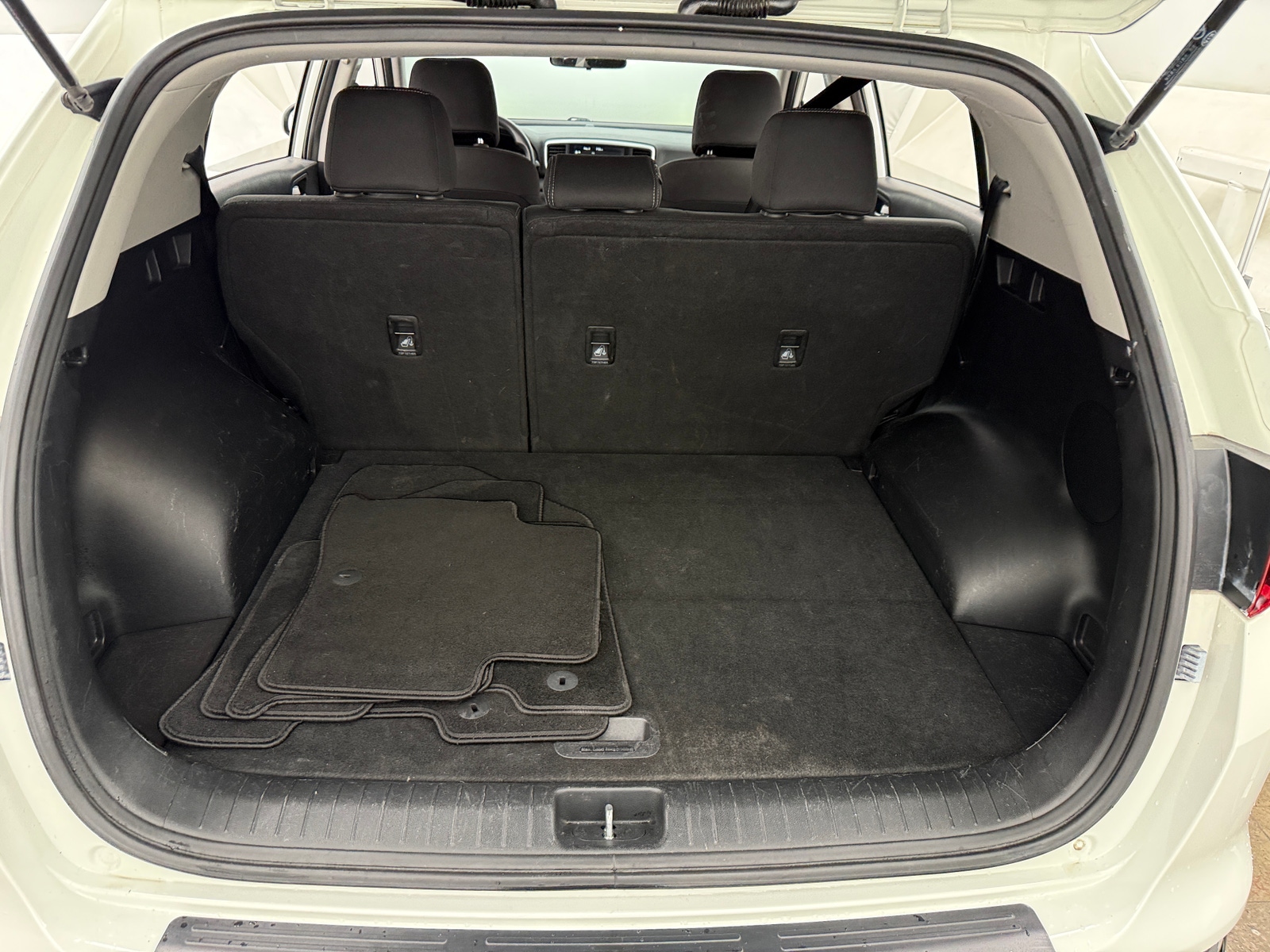 Thumbnail: 2021 Kia Sportage - 7