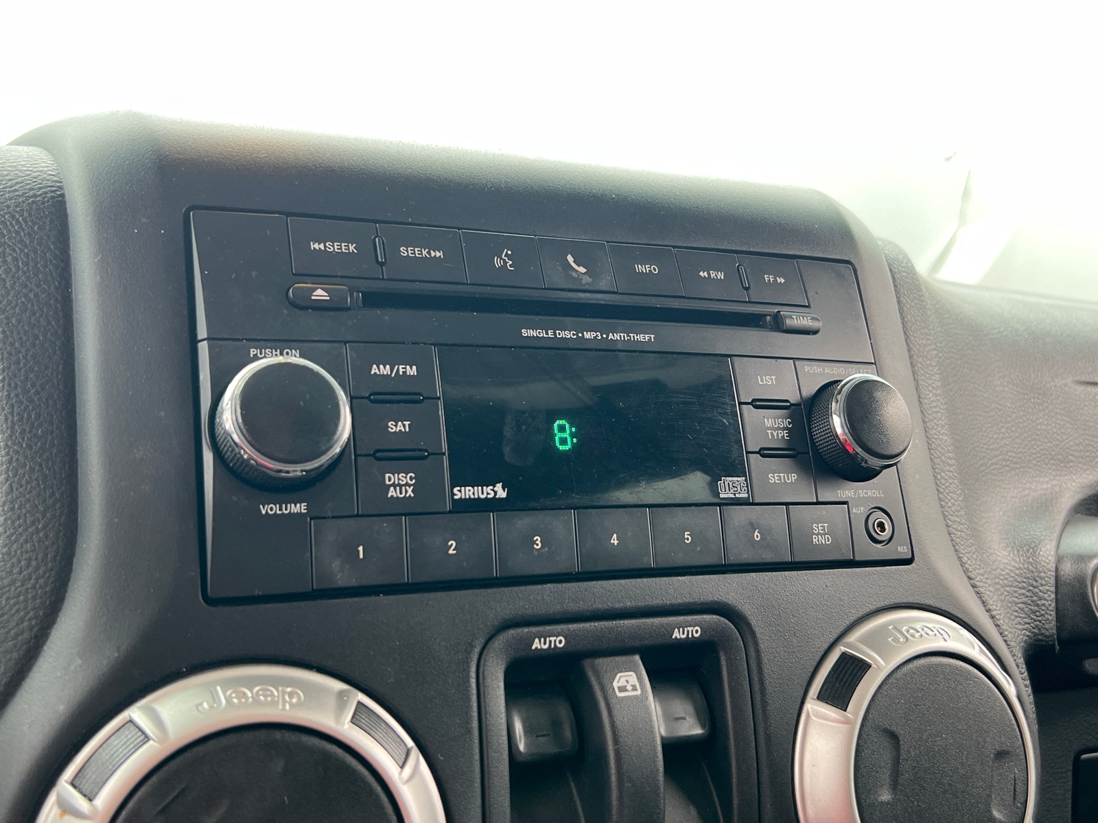 Thumbnail: 2018 Jeep Wrangler - 3